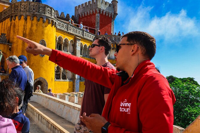 From Lisbon: Small Group to Pena Palace, Nazaré & Fátima - Guides and Pacing: Why People Keep Praising This One
