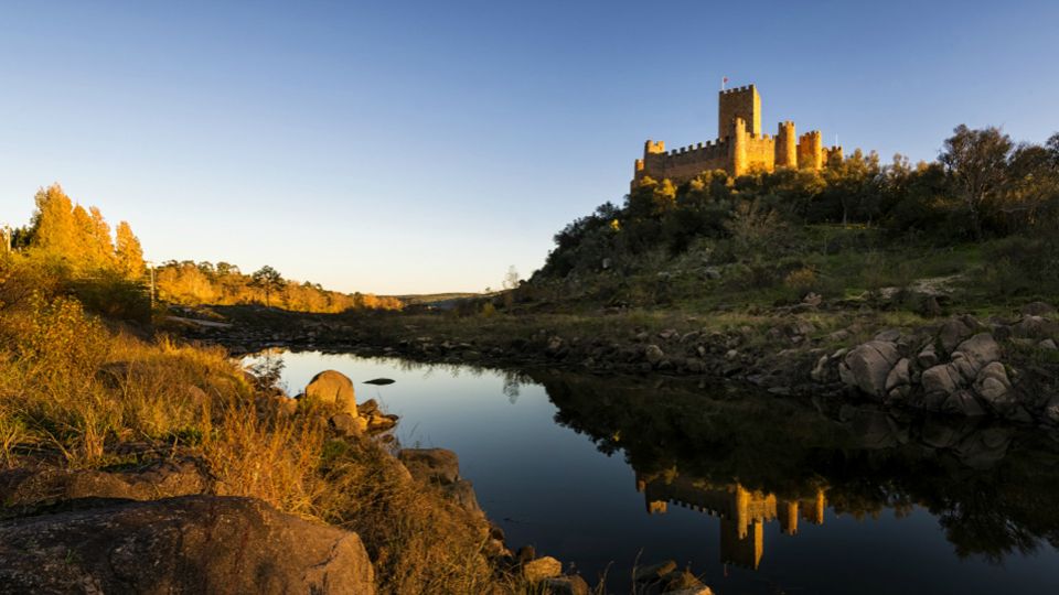 From Lisbon: Tomar, Christ Convent & Almourol Castle Tour - The Convent of Christ (UNESCO): Charola and Manueline details