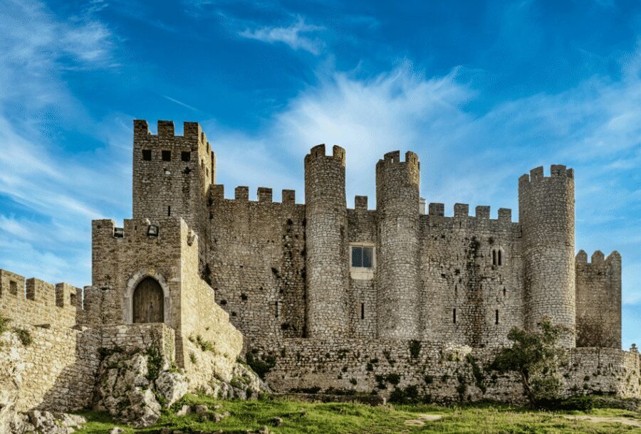 From Lisbon: Tour to Óbidos and Nazaré - Medieval Village, Ginja, and Giant Waves - Óbidos Castle and the best way to see the medieval town