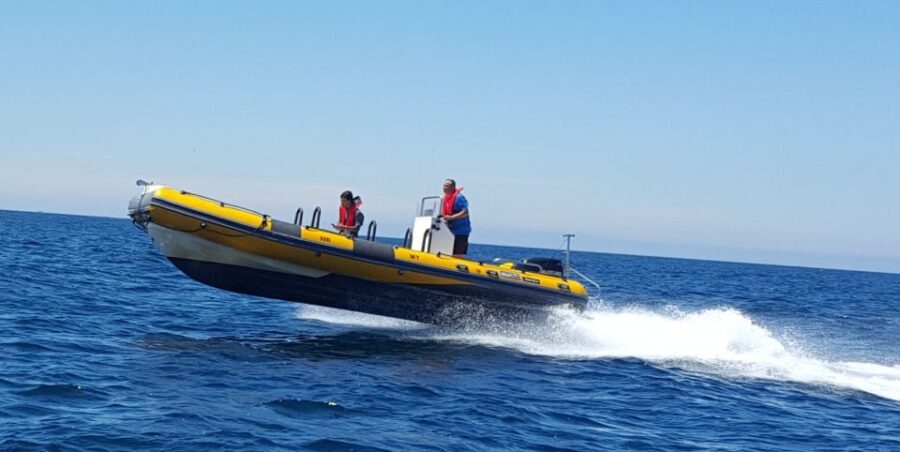 From Peniche: 1-Hour Cabo Carvoeiro Boat Tour - Náu do Corvos: What to Look For When You Stop for Photos