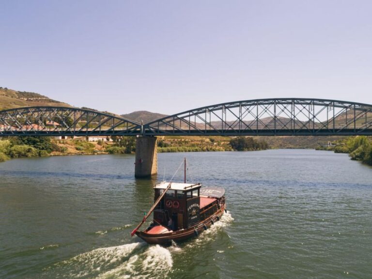From Pinhão: Douro Valley Rabelo Boat Tour with Audio Guide - Finding the pier fast at Companhia Turística do Douro