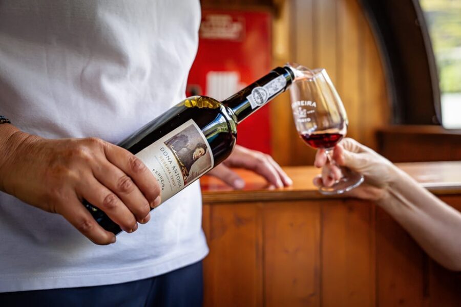 From Pinhão: Douro Valley Rabelo Boat Tour with Port Wine - Passing the well-known estates: Ventozelo, Romaneira, Malvedos