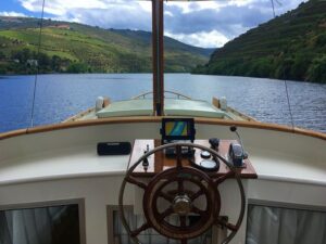From Pinhão: Private Yacht Cruise along the Douro River - Getting Set at Ânima Durius and Boarding Smoothly