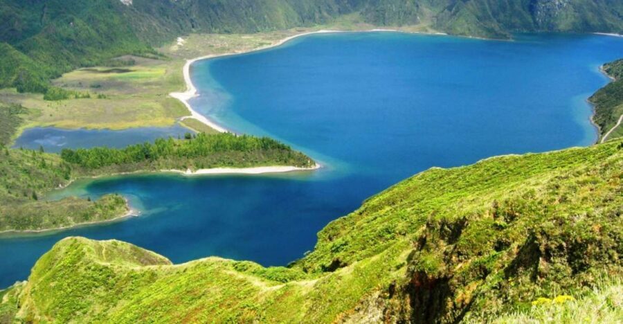 From Ponta Delgada: Lagoa do Fogo Half-Day Jeep Tour - Pico da Barrosa: the panoramic warm-up for Lagoa do Fogo