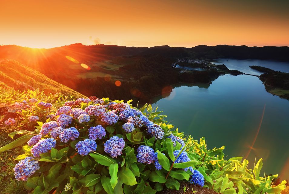 From Ponta Delgada: Sete Cidades Guided Tour - The drive matters: steep roads, sharp turns, and why a local driver helps