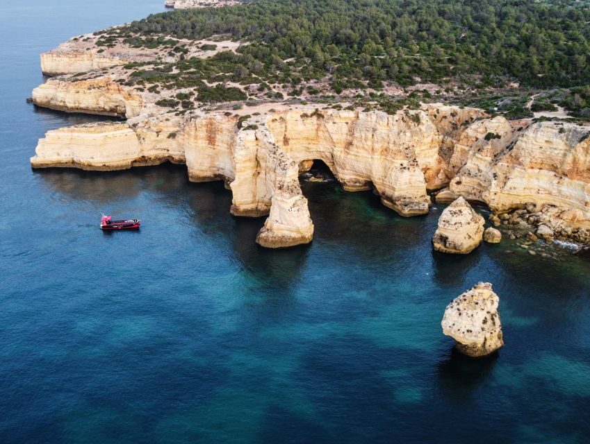 From Portimão: 2-Hour Catamaran Tour to Benagil Caves - Comfort, Group Size, and What Stability Means for You