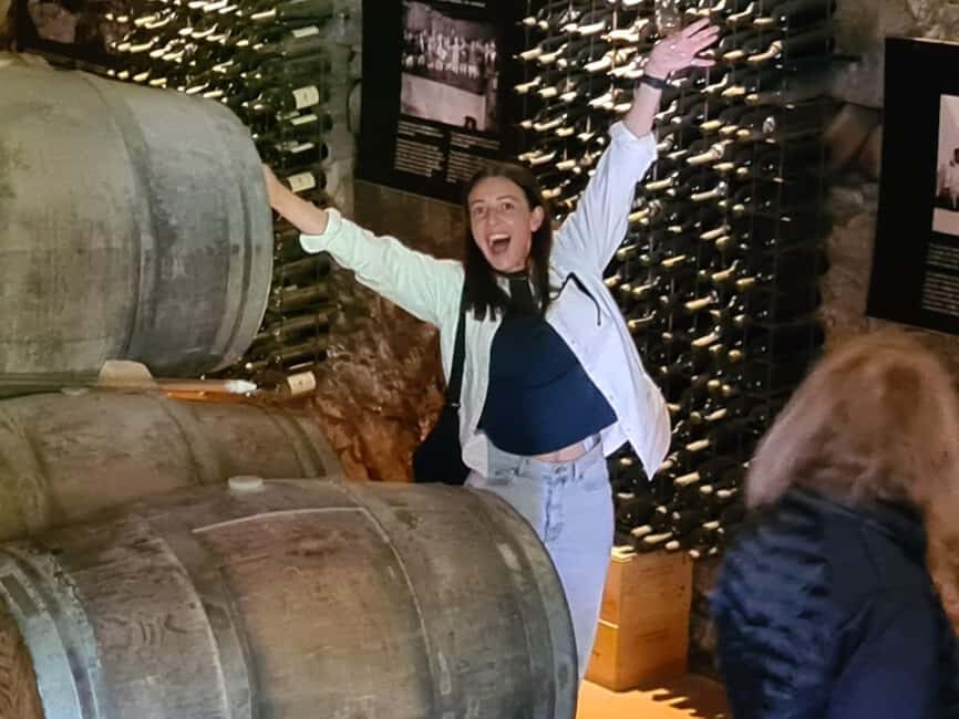 From Porto: 2 Wine Regions, Farm Lunch, and Boat Ride - Second winery in Vilarinho de São Romão: more tastings, more perspective