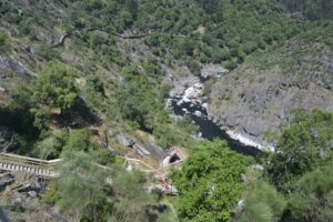 From Porto: 516 Arouca Bridge, Paiva Walkways and Aveiro - Getting to Arouca: the drive is part of the plan, not dead time