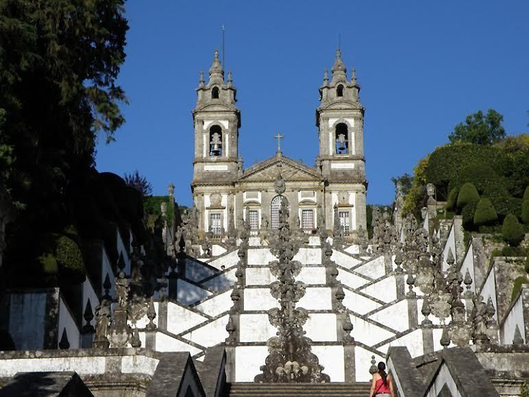 From Porto: Braga and Guimarães Small Group Tour with Lunch - Local guides and small-group energy: what you should look for on your day