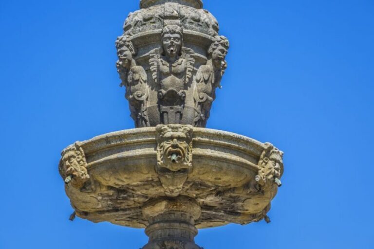 From Porto: Braga & Guimarães Full-Day Tour - Bom Jesus do Monte: when the climb turns into a viewpoint