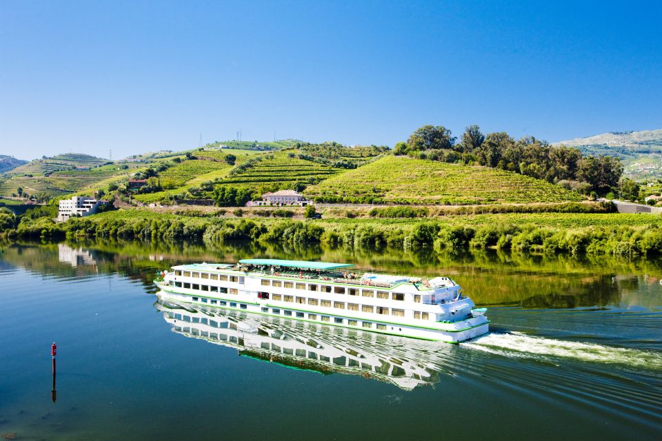 From Porto: Full-Day Douro Historical Tour - Photo Viewpoint and Lunch: Where the Day Gets Real
