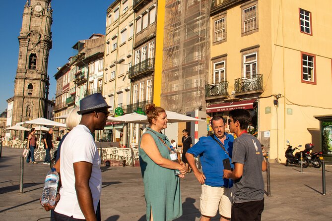 From Porto: Port Wine Sunset Rooftop Walking Tour - Sunset Timing at 6:00 pm: How the Walk Works