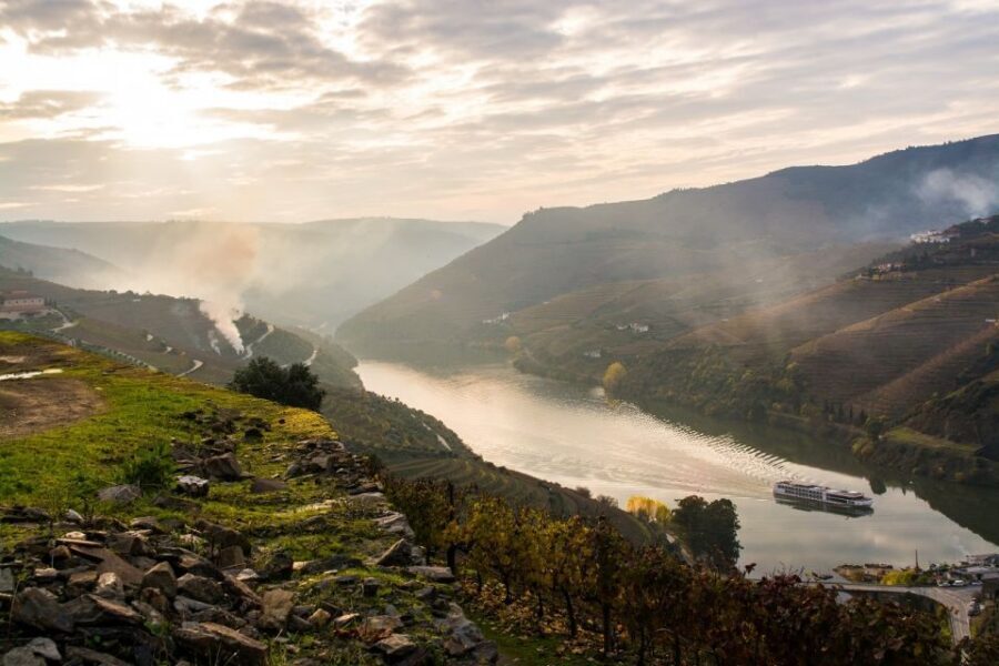 From Porto: Régua to Porto River Cruise with Lunch on Board - On the ground in Porto at the finish: where you’ll end up