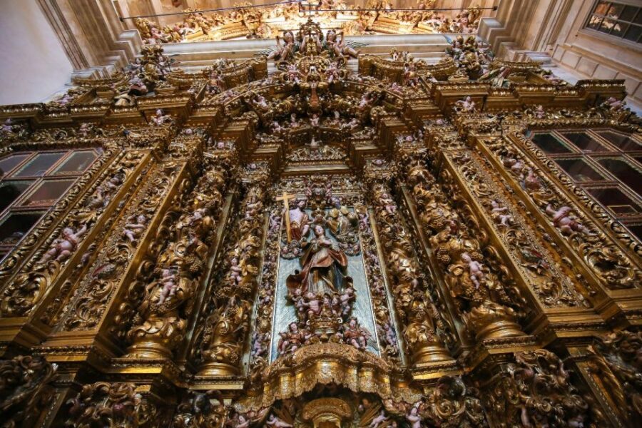 From Porto: Sanctuary of Fatima & Coimbra Private Day Trip - Fátima Sanctuary: Basilica, Holy Trinity Church, and the Chapel of Apparitions