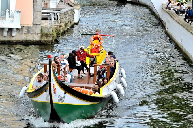From Porto ↔ Lisbon with up to 4 stops : Aveiro, Nazaré, Óbidos - How the Route Works: Pickup, Stops, and City-to-City Drop-Off