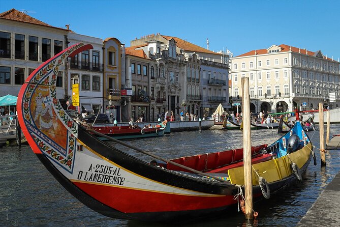 From Porto ↔ Lisbon with up to 4 stops : Aveiro, Nazaré, Óbidos - Fatima’s Sanctuary Visit: A Quiet Stop With Big Meaning