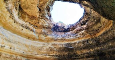 From Vilamoura: 2.5-Hour Benagil Cave and Dolphins Boat Tour - Safety and the speedboat reality check