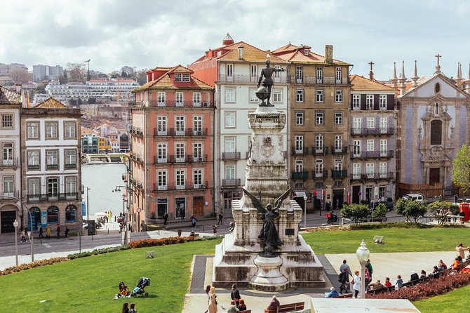 Full Coverage Porto Private City Tour - Stop 3: Rua da Galeria de Paris and Porto Nightlife Energy