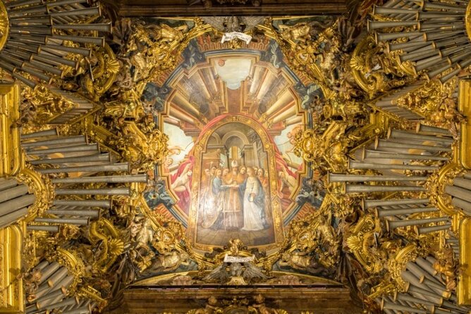 Full-Day Braga & Guimarães Guided Semi-Private Tour with Lunch from Porto - Quick hits before you go