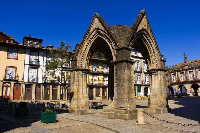Full-Day Braga & Guimarães Guided Semi-Private Tour with Lunch from Porto - Stop 3: Jardim de Santa Bárbara by the Archbishop’s Palace