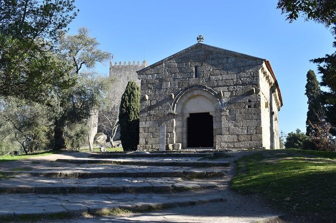 Full-Day Braga & Guimarães Guided Semi-Private Tour with Lunch from Porto - Stop 4: Guimarães Castle and the independence story