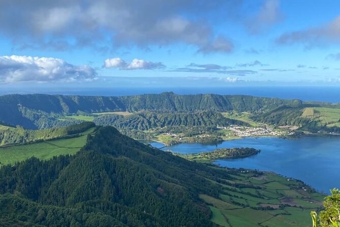 Full-Day Jeep Tour: Sete Cidades and Lagoa do Fogo - Stop 1: Salto do Cabrito Waterfall Break