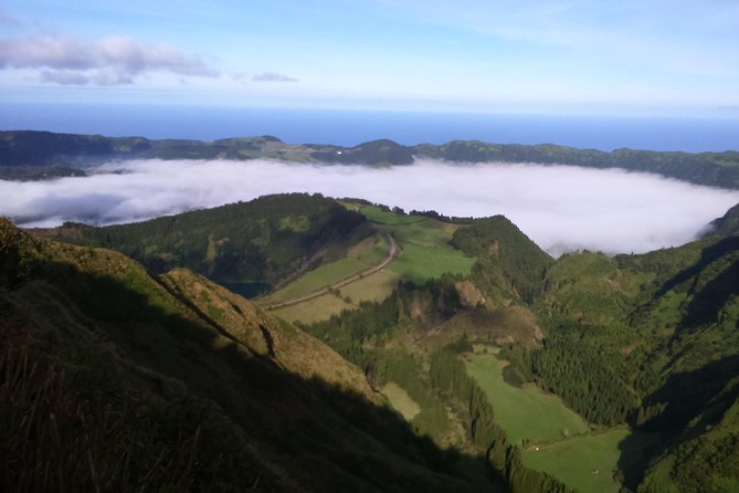 Full-Day Jeep Tour: Sete Cidades and Lagoa do Fogo - Stop 2: Lagoa do Fogo, Fast Photos With Big Payoff
