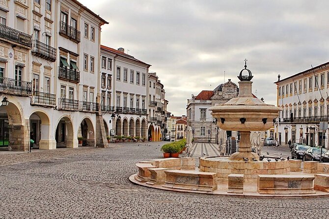 Full-Day Private Tour to Évora from Lisbon - Getting to Évora and Monsaraz fast from Lisbon