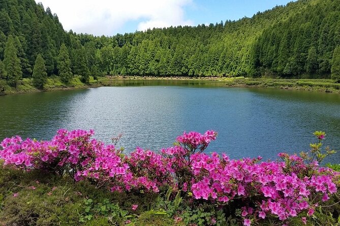 Full-Day Sete Cidades Crater Lake and Fire Crater Lake Private Tour - Sete Cidades: more than one view, more than one mood