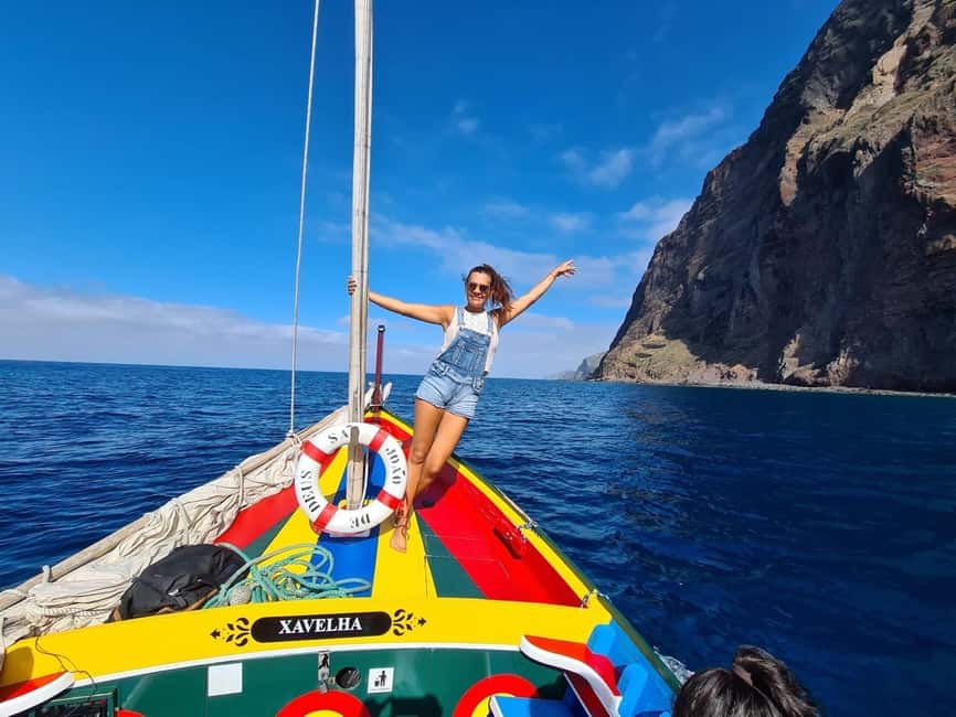 Funchal: An unforgettable sunset on a typical Xavelha boat - Sunset from the sea: why the timing feels right