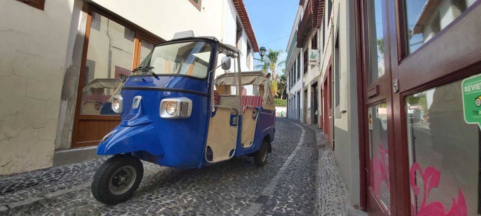 Funchal: Guided City Tuk-Tuk Tour - Mercado dos Lavradores: A Real Local Farmer-Market Moment