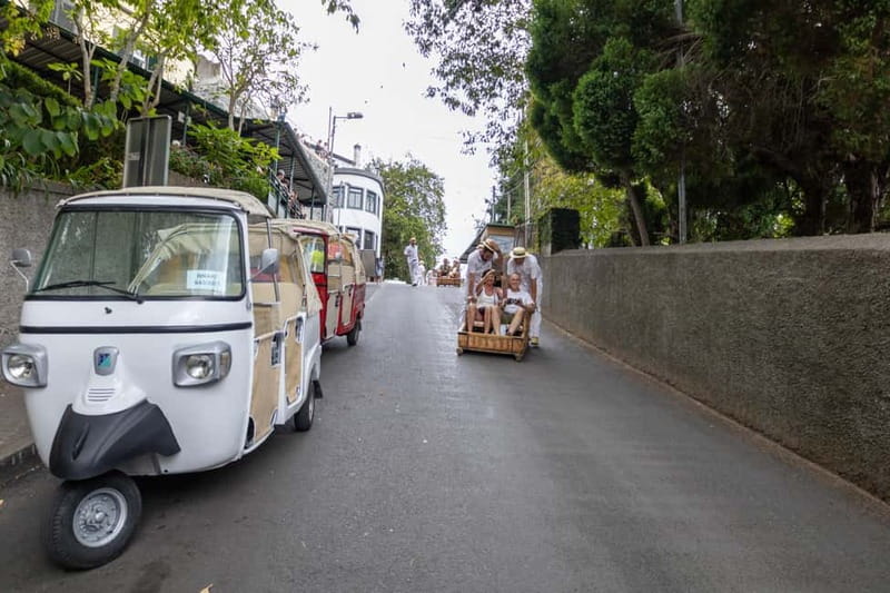 Funchal: Guided Tuk Tuk Tour to Toboggan Rides & Old Town - At the end of the basket cart ride: break, shopping, and regrouping
