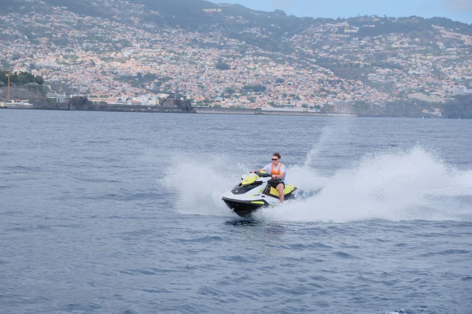 Funchal: Jet Ski Circuit - Language And Instructor Support: English And Portuguese