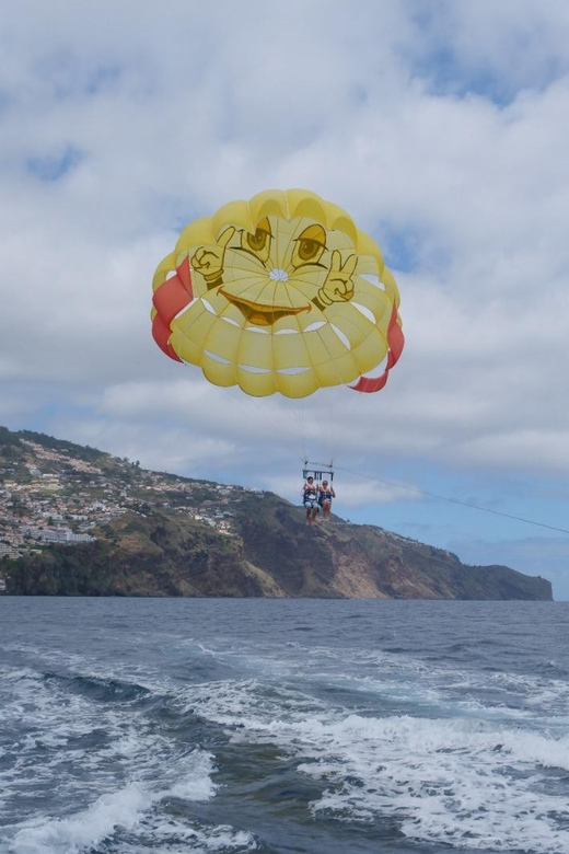 Funchal: Parasailing Tour on the Coast of Madeira Island - Solo, double, or triple: choosing the right flight