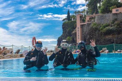 Funchal: Scuba Diving Experience for Beginners - Meeting at Pestana Carlton: finding Madeira Divepoint at sea level
