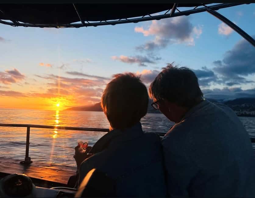 Funchal: Sunset Tour on Traditional Madeiran Boat w/ Drinks - Drinks and music: the part that makes it feel like a night out