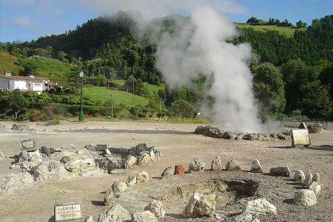 Furnas Volcano & Tea Plantation With Traditional Lunch, East Tour - Miradouro de Santa Iria: the north-coast start that sets up everything