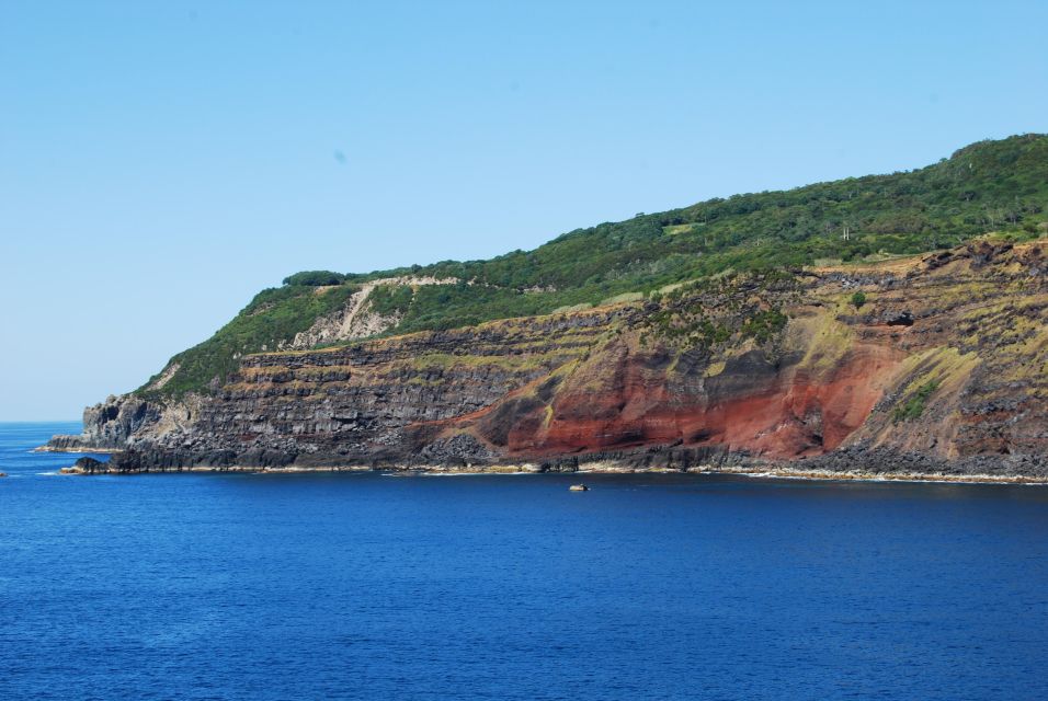 Geology: private full day tour - A geologist-led day that makes volcanic terrain make sense