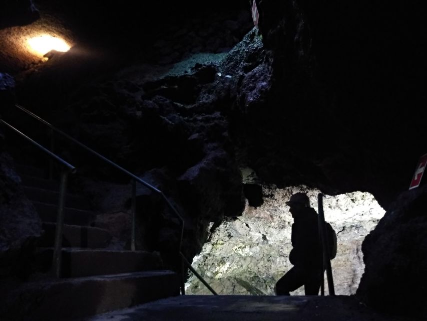 Geology: private full day tour - Praia da Vitória and Vila Nova: time to see more, and maybe swim