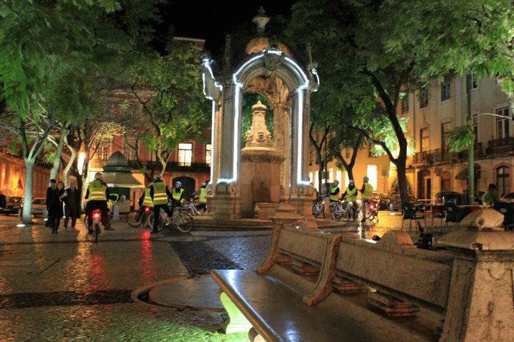 Go Lisbon by Night Electric Bike Tour - Lisbon by night: why an electric bike beats a walking tour