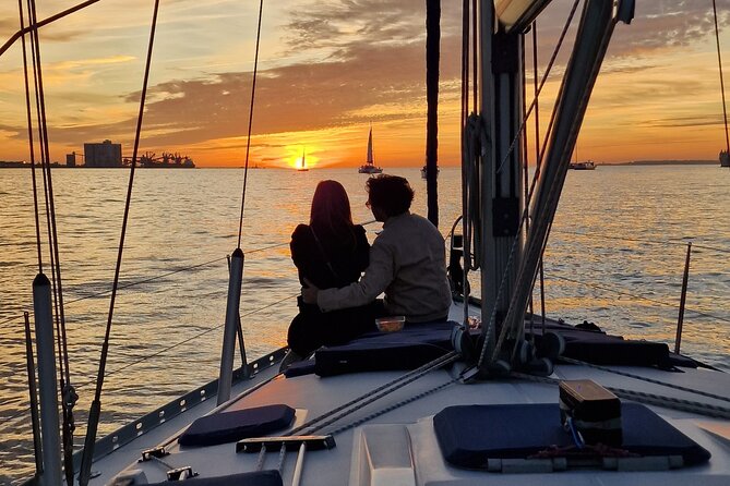 Golden Hour Boat Tour - Sailing by the Monuments with Wine - Where You Meet: Doca de Santo Amaro and the “Don’t Be Late” Rule