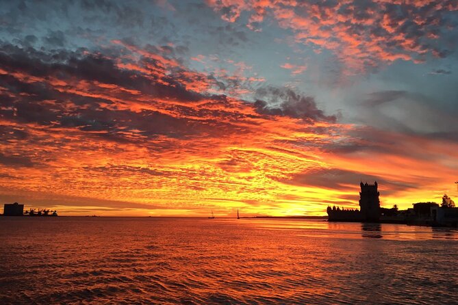 Golden Hour Boat Tour - Sailing by the Monuments with Wine - The 25th April Bridge: Lisbon’s Big-Swing Welcome
