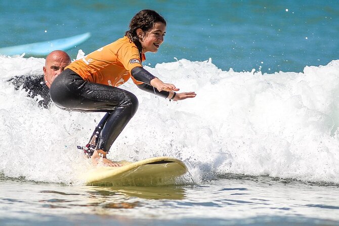 Group Surf Lessons - Meeting at Av. Nascente: the moment the surf lesson starts