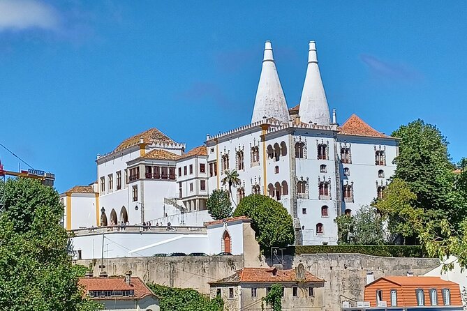 Group to Pena Palace, Sintra (pass by Regaleira) and Cascais - Lisbon Pickup and the Early-Start Advantage