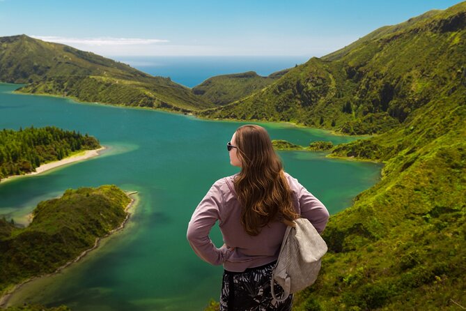 Guided Tours Sete Cidades and Lagoa do Fogo Full day - Lunch in Lagoa: what an Azorean meal adds to the day