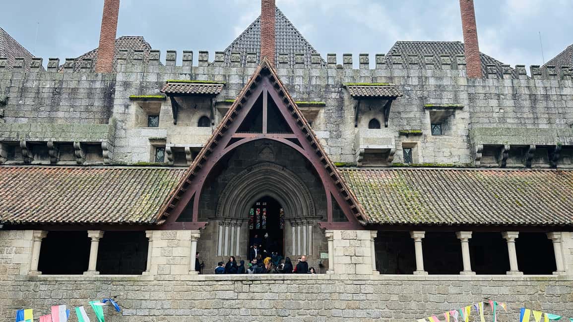 Guimarães Experience: Entry Tickets and Tasting Included - Ducal Palace special tour: Braganza power made visible