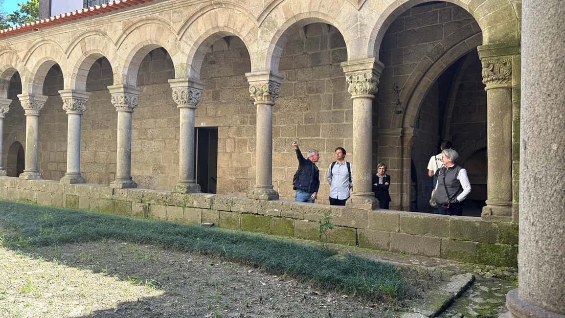 Guimarães Experience: Entry Tickets and Tasting Included - Museu de Alberto Sampaio and Convento de São Francisco inside breaks
