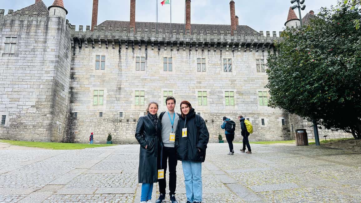 Guimarães Experience: Entry Tickets and Tasting Included - Guimarães Castle and the tower panorama that sells the whole day