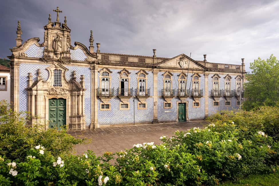 Guimarães: Private Flexible Walking Tour in Historic Center - Alameda Gardens, Campo da Feira, and the Church of Our Lady of Consolation