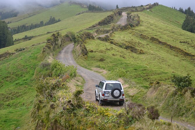 Half Day 4x4 Private tour from Ponta Delgada Azores - The 4x4 experience: pickup timing, cruise meeting points, and seat reality